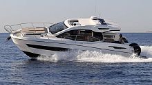 Outboard express cruiser S37-Xtwin-enginehard-top12-person max.