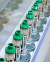 Bi-material plastic injection molding polyethylenetubemedical