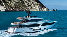 Cruising motor yacht Navetta 30classicwheelhouseshaft drive
