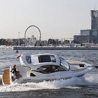 Inboard express cruiser 310 HTCdiesel enginetwin-enginehard-top
