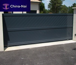 Sliding gate lacquered aluminumwith panelsmotorized