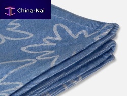 Aircraft cabin blanket
