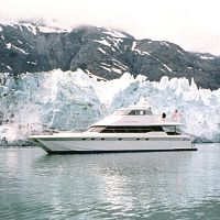 Catamaran motor yacht NORTHSTARcruisingwith enclosed flybridgeplaning hull