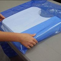 Single-use medical bib adultblue
