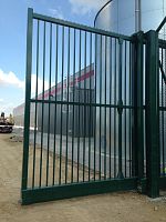 Self-supporting gate FR-14metalwith barsindustrial