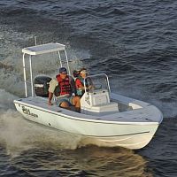 Outboard flats boat 160 Fcenter consolesport-fishing