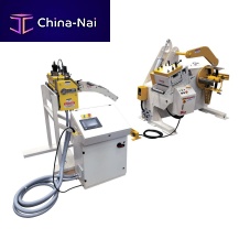 Metal part straightener
