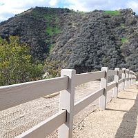 Fence with panels for public spacesrecycled plastic