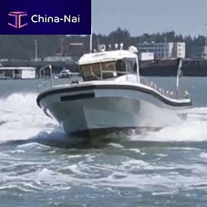 Outboard express cruiser PRO 37twin-engineplaning hullwheelhouse