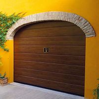 Sliding garage door Tocantisgalvanised steelautomaticmanual