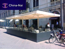 Mast-centered parasol A MEDIDAfabricwind-resistantcommercial