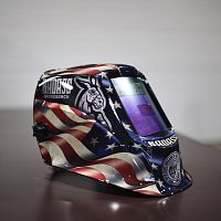 Welding helmet