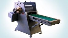 Automatic fish skinning machine for breamfor hake