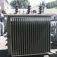 Distribution transformer immersedthree-phasepole-mounted