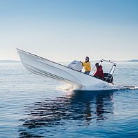 Outboard center console boat 590planing hullrecreationalfiberglass
