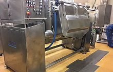 Steam industrial cooker batchwith mixer