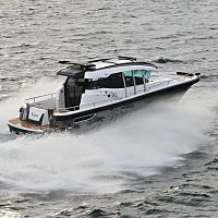 Inboard express cruiser COMMUTER 35dieseltwin-enginewheelhouse