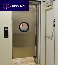 Swing industrial door FLAPstainless steelinterior