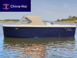 Outboard center console boat Premium V520rigid6-person max.sundeck