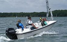 Outboard center console boat Dory 424side consoleskisport