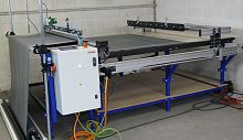 Automatic spreading machine