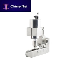 Ultrasonic cutting machine LOOMbladefor plasticsplastic bags