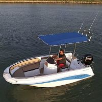 Outboard center console boat MARLIN 460fishing5-person max.sundeck