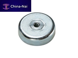 Flat pot holding magnet Typ 200 Fe / Typ 700 Feferritewith internal thread
