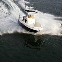 Outboard center console boat 200 CC OBsport-fishing8-person max.with T-top
