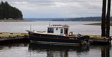Outboard cabin cruiser Surf Scoter 22dieselsemi-displacement hullhard-top