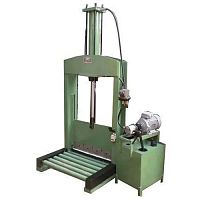 Guillotine cutting machine for rubbersemi-automaticwith water cooling