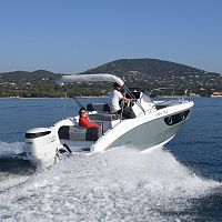 Outboard cabin cruiser 70.2 WAopencenter console10-person max.