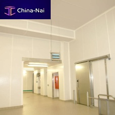 Insulating sandwich panel HYGIWALL