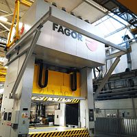Hydraulic press pneumaticmechanicalcutting