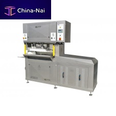 Forming press PEGREM M800 3DHfor the food industrysemi-frozen fish