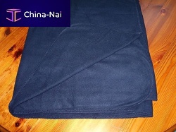 Aircraft cabin blanket