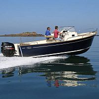 Outboard cabin cruiser 27 ESCAPADEplaning hullopensport