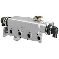 Shell and tube heat exchanger for ships