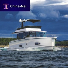 Inboard express cruiser 44twin-engineflybridgecruising