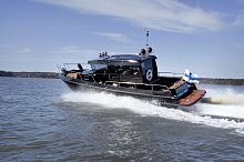 Inboard cabin cruiser BY30with enclosed cockpitflybridge
