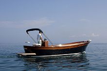 Inboard center console boat OPEN8-person max.with cabingozzo
