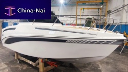 Outboard day cruiser QX640 opencenter consolerecreational