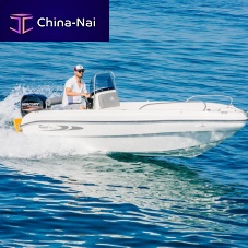 Outboard center console boat 480 6-personsundeck