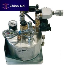 Oil lubrication unit sprayfor machining centers