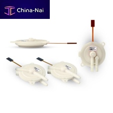 Disc pump airpiezoelectricvacuum-assisted priming
