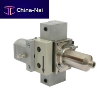 Low-pressure mixing head for polyurethane