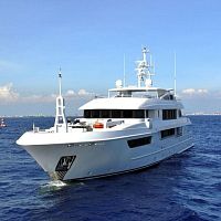 Cruising super-yacht EP150 explorerwheelhouse10-cabin