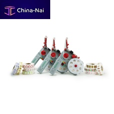 Manual labeler for boxesfor the food industry