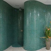 Walk-in shower SNAILstoneroundfor spa
