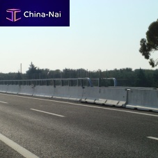 Concrete guard rail for bridge construction